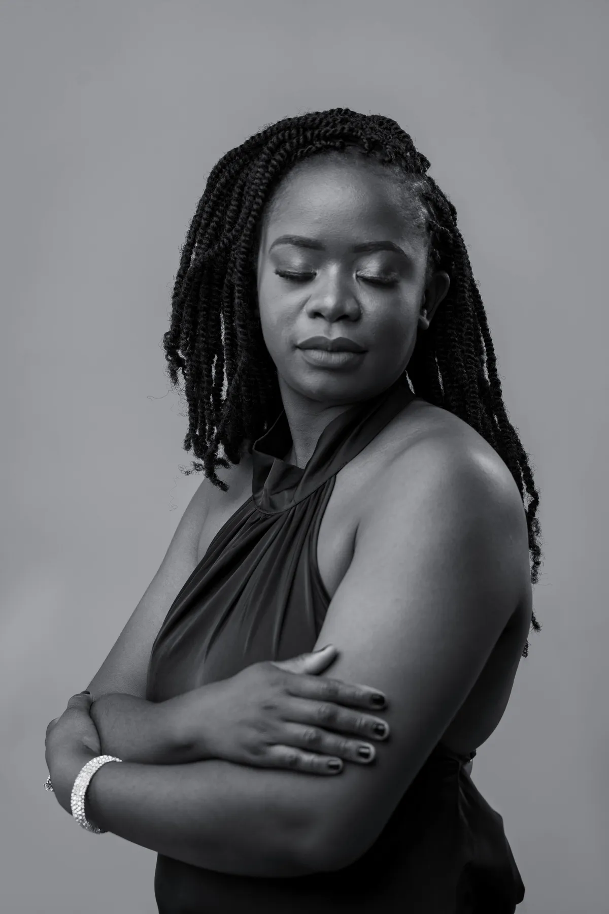Studio portrait by Ulendo